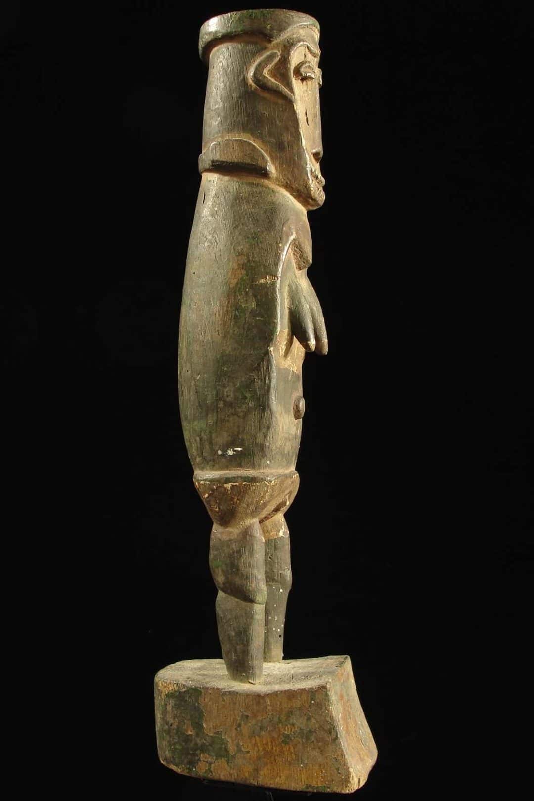 Gama River female sculpture Papuan Gulf in Papua New Guinea